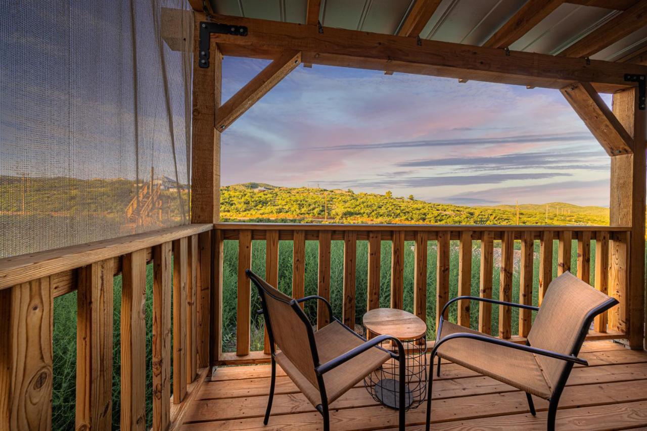 -Pet Friendly- Miners Cabin #6 - King Bed With Private Balcony Tombstone Luaran gambar