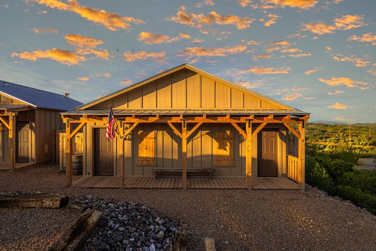 -Pet Friendly- Miners Cabin #6 - King Bed With Private Balcony Tombstone Luaran gambar
